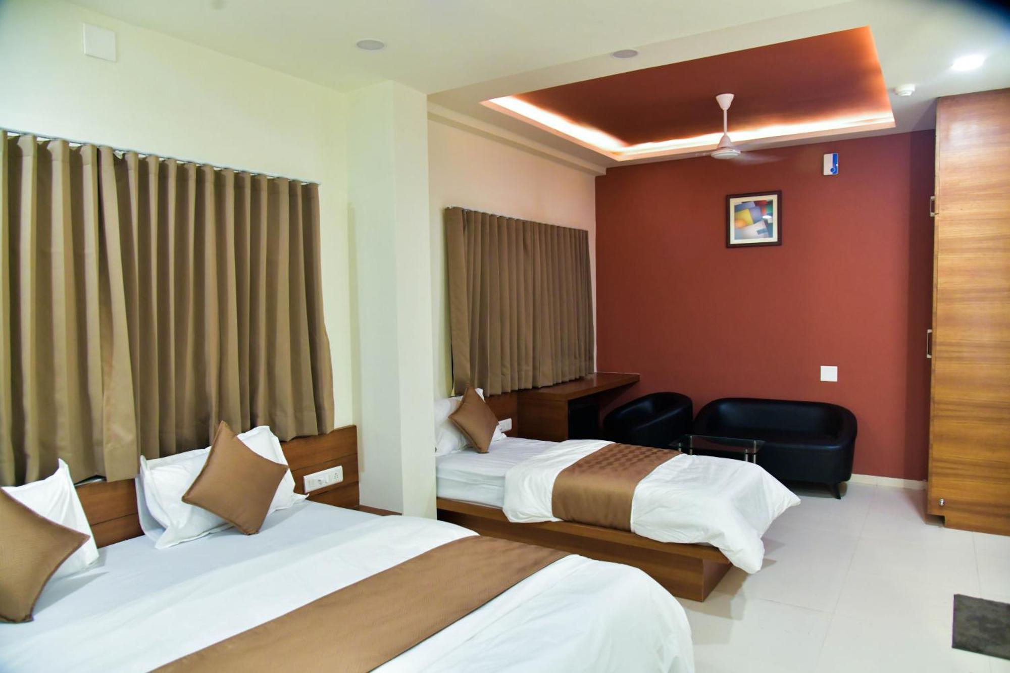 Hotel Ashooka Inn Gandhinagar Exterior foto