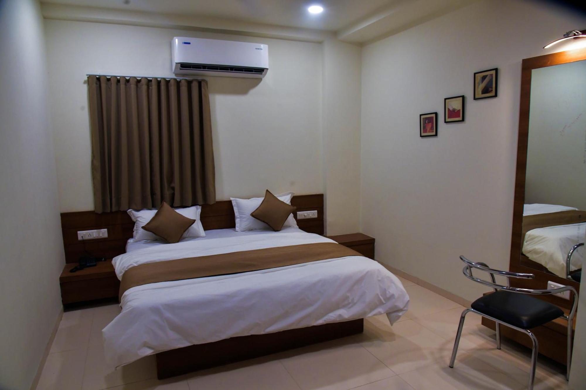 Hotel Ashooka Inn Gandhinagar Exterior foto