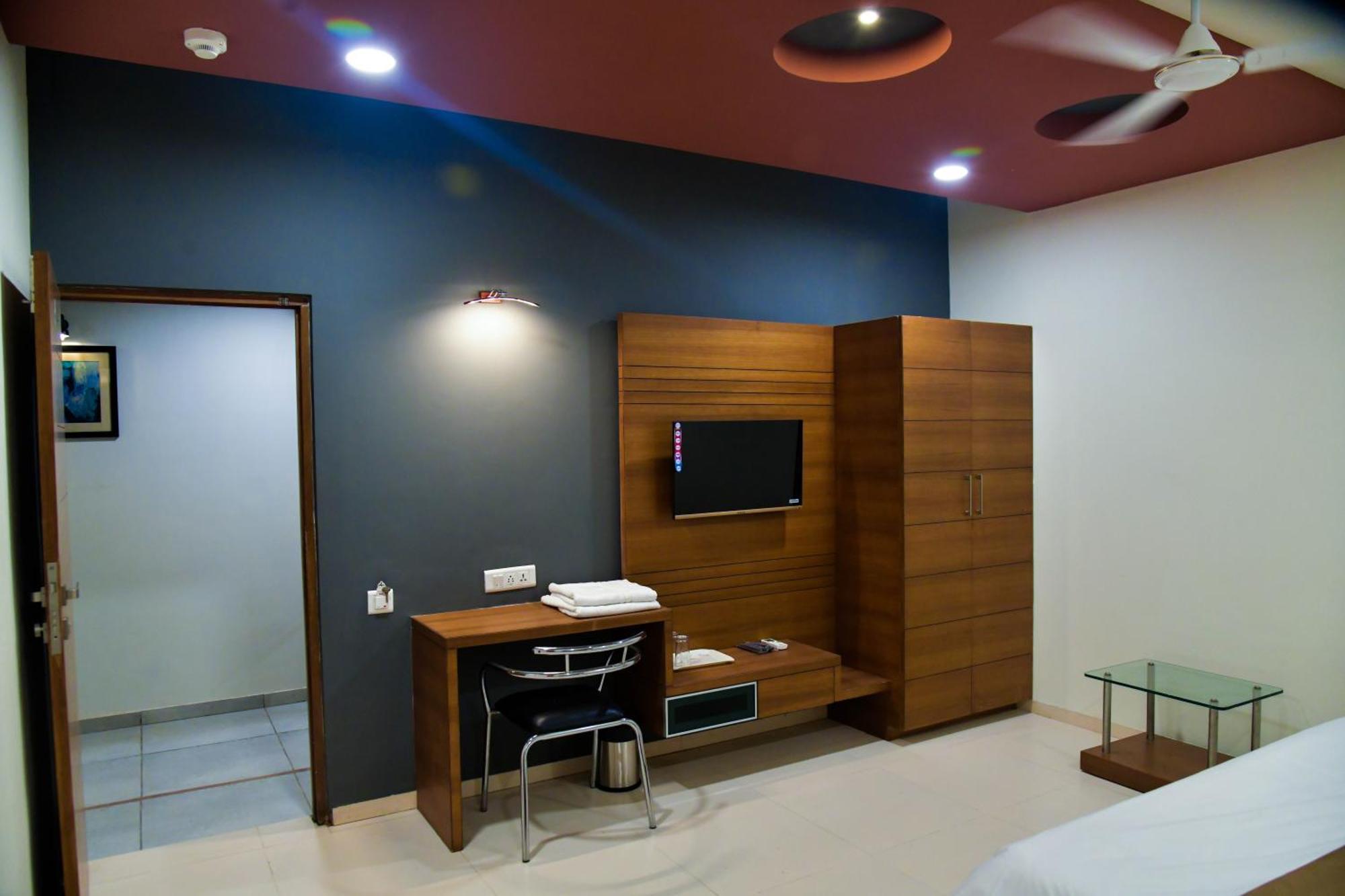 Hotel Ashooka Inn Gandhinagar Exterior foto
