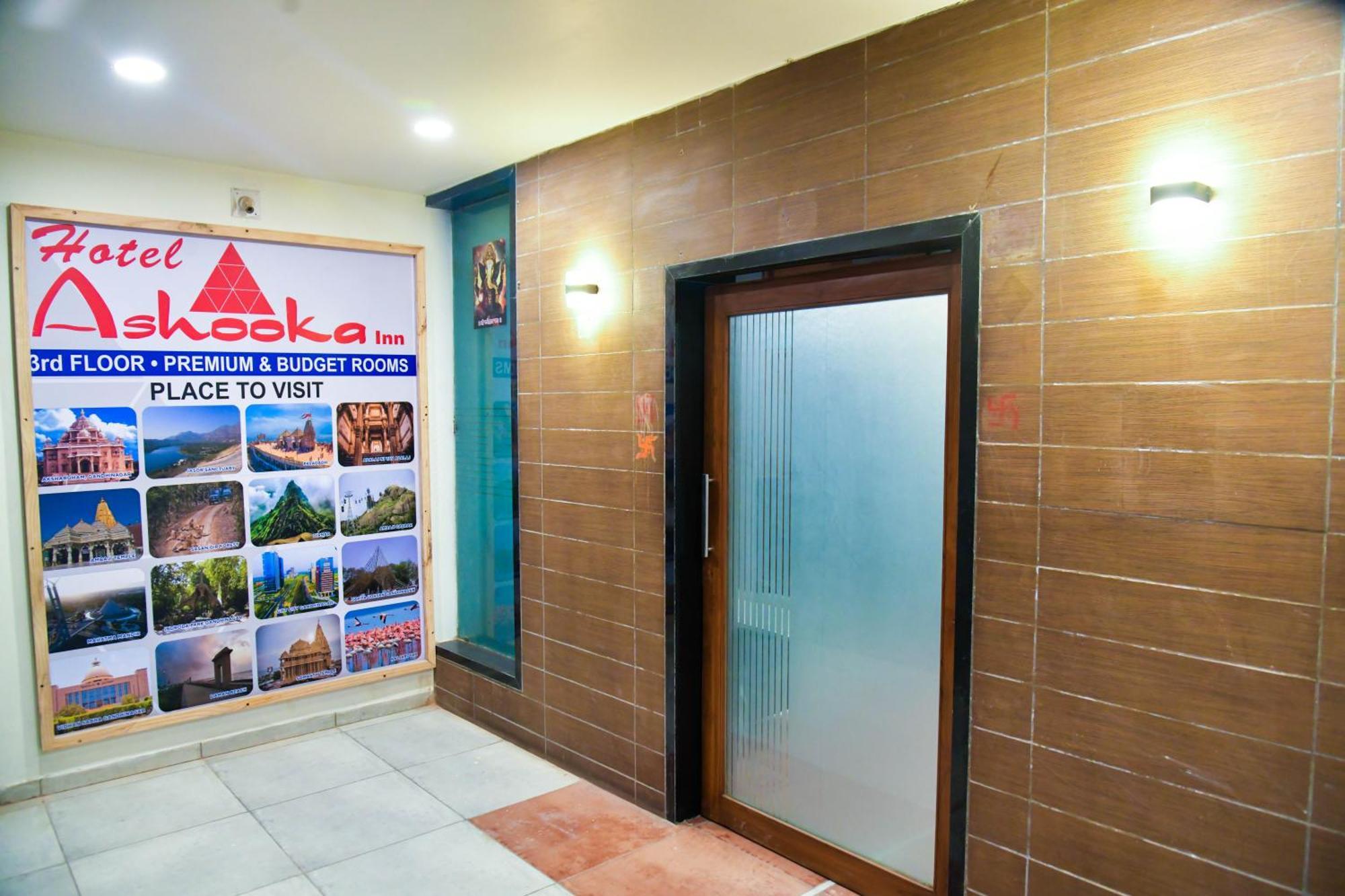 Hotel Ashooka Inn Gandhinagar Exterior foto