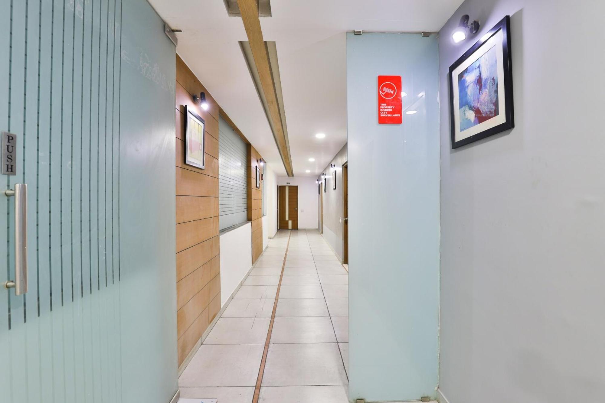 Hotel Ashooka Inn Gandhinagar Exterior foto